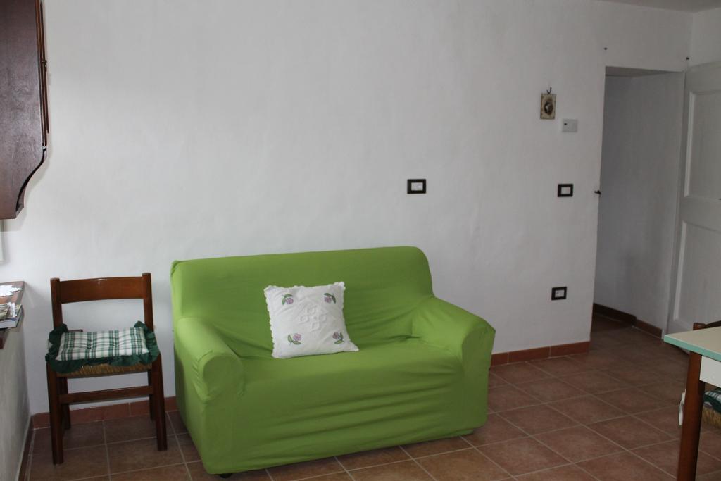 B&B Il Poggetto Serra Sant'Abbondio ห้อง รูปภาพ